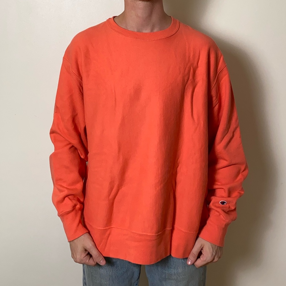 Champion Vintage Sweater in Salmon